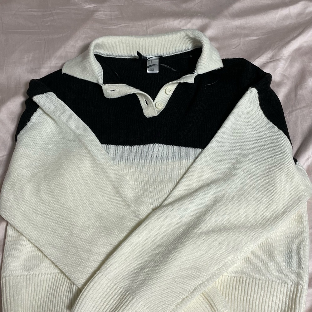 h&m (slightly) cropped black & white sweater